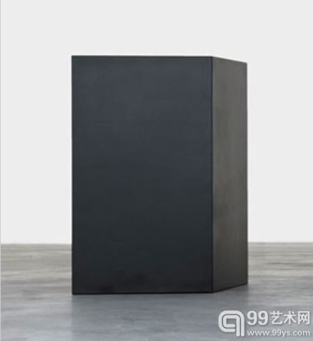 托尼o史密斯（Tony Smith）作品《For W.A 1969》